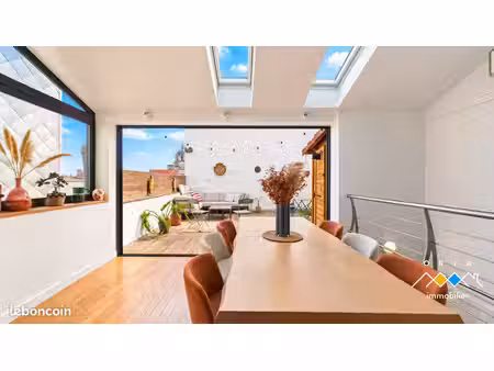 triplex 6 pièces 144 m²