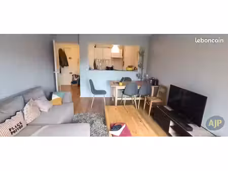 appartement 3 pièces 62 m²