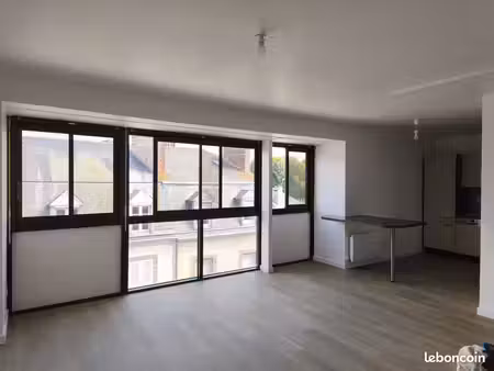 appartement t4 en duplex | centre-ville | parking et cave 780