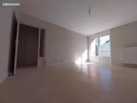 appartement 3 pièces 64 m²