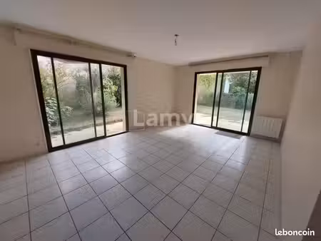 appartement 3 pièces 68 m²