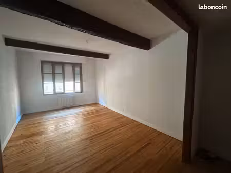 beau studio  confortable  rénové
