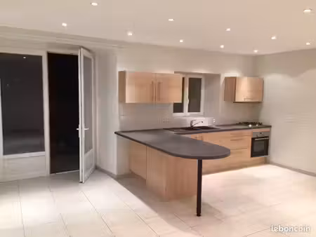f2 58 m2 avec terrasse 80 m2