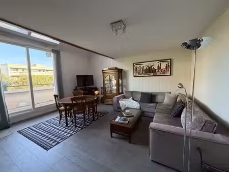 exclusif auxerre centre-ville appartement f2 bis en duplex balcon cave parking