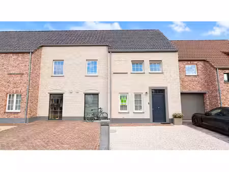 huis te huur in roeselare met 3 slaapkamers