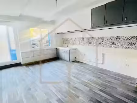 location maison 2 pièces 50 m² à lieuran-lès-béziers (34290)  510 €