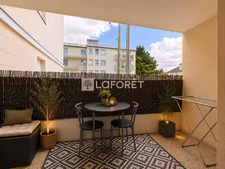 studio 30 m² avec terrasse à chatou - loué  sans travaux  idéal investisseur