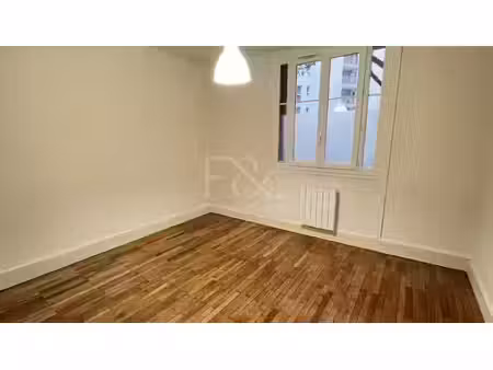 t3 de 54 50 m² - rue père chevrier lyon 7