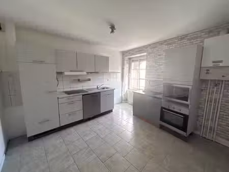 à louer appartement f3 de 64 51 m2 à village-neuf