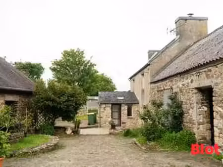 vente maison à lanneuffret (29400) : à vendre / 88m² lanneuffret
