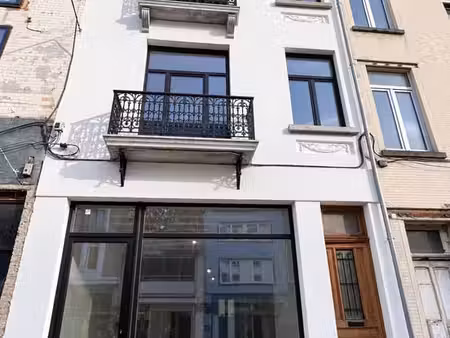 commerce à louer – chaussée de waterloo 1122  uccle