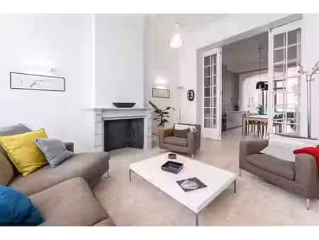 appartement à louer avec terrasse et 3 chambres   ixelles (vbe76955)