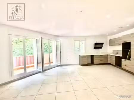 appartement 3 pièces 92 m²