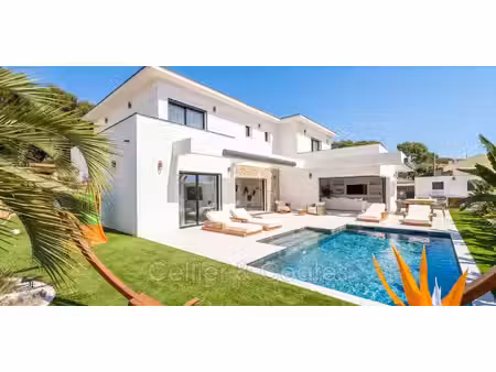 maison avec piscine et terrasse bormes-les-mimosas (83)