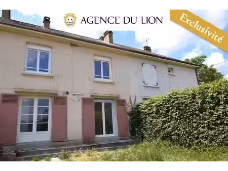 location maison 5 pièces 86 m² à dreux (28100)  1 050 €