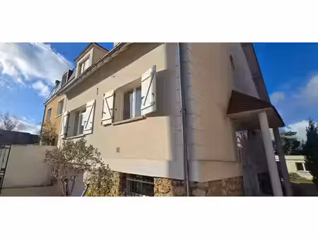 maison avec jardin montesson (78)