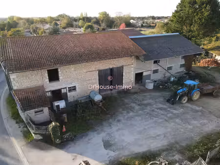 ancienne bâtisse agricole en pierre à réhabiliter sur 2 000 m²