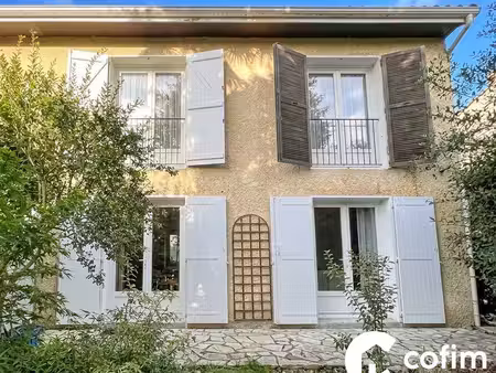 jurançon — maison 4 chambres  quartier calme et commodités ?