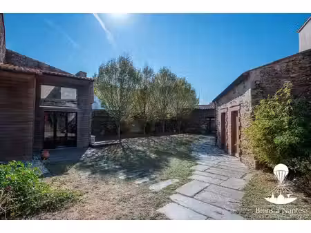 a vendre maison de ville 8 pièces le loroux bottereau 182 m2