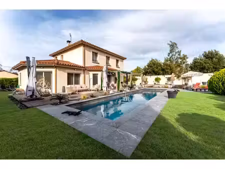 ste foy maison familiale avec piscine