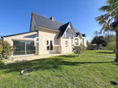 maison spacieuse 7 pièces à vendre à taillis -