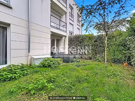 montigny village : appartement 2 pièces meublé avec jardin et parking