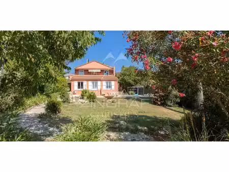 villa avec piscine et jardin mandelieu-la-napoule (06)
