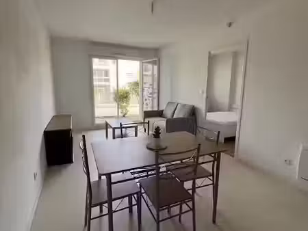 location meublée appartement 2 pièces 36.03 m² à sainte-luce-sur-loire (44980)  732 €