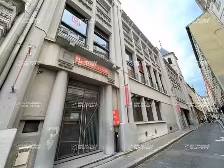 location bureaux lyon 69002 2500m²