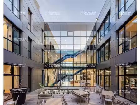 location bureaux 993m²