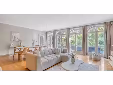 usage mixte à vendre à arendonk pour € 775.000