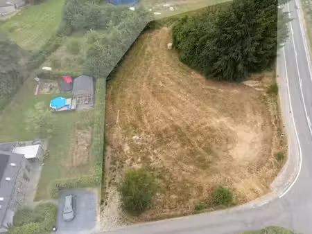 terrain à bâtir de 1.961 m² à gouvy