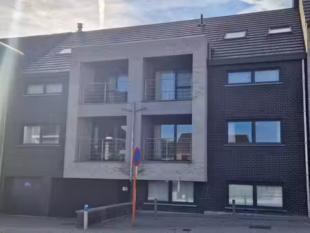 gezellig appartement met twee slaapkamers  garage en groo...