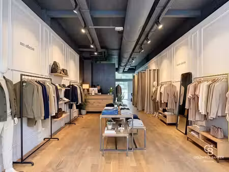 beau rez commercial (121 5m²) / quartier vert chasseur