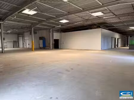 entrepôt à vendre