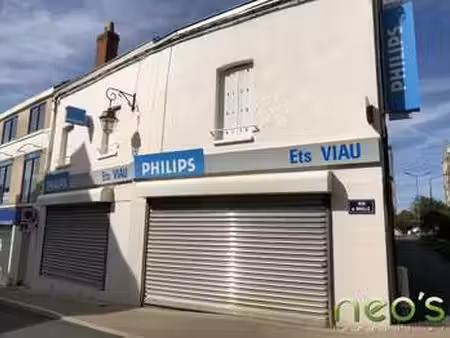 location bureaux et commerces à chemille (49120) : à louer / 146m² chemille