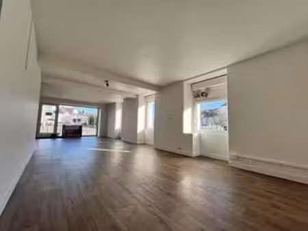 location bureaux et commerces à pipriac (35550) : à louer / 59m² pipriac