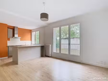 t2 à louer