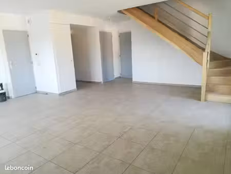 appartement t4 en duplex 82m²