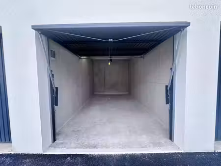 a louer garage secteur catalunya