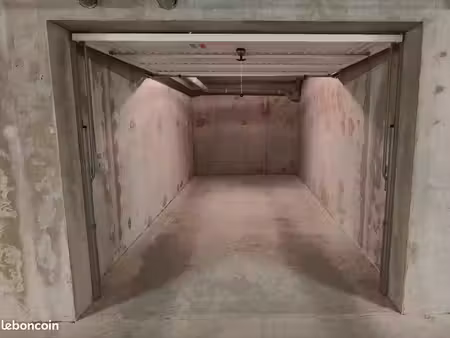 garage box résidence sécurisée