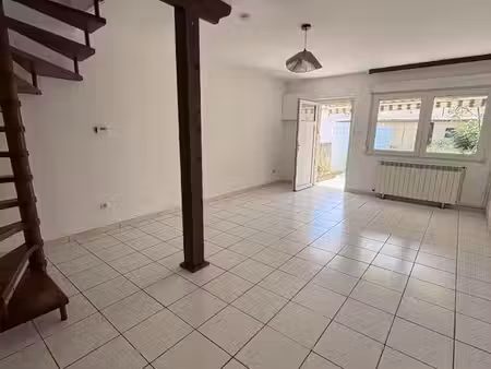 maison 2 pièces 53 m²
