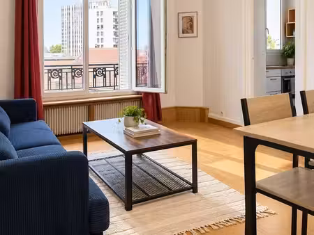 t2 meublé clé en main de 41 15 m² – lumineux  soigné & équipé  avec cave