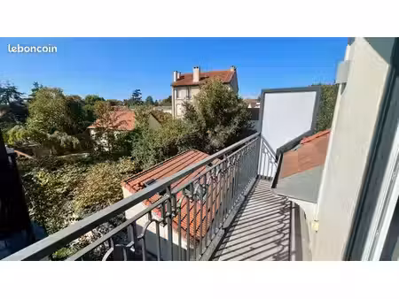 studio meublé 34 m² avec balcon et parking