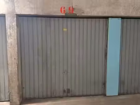 garage loos