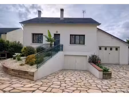 maison 100 m² – 3 chambres – terrain 1 200 m² – garage + sous-sol