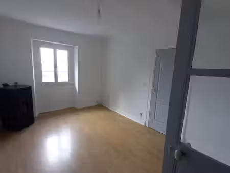 arudy  t3 55m² à louer