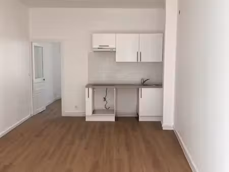 location appartement 2 pièces 33 m² souppes-sur-loing (77460)