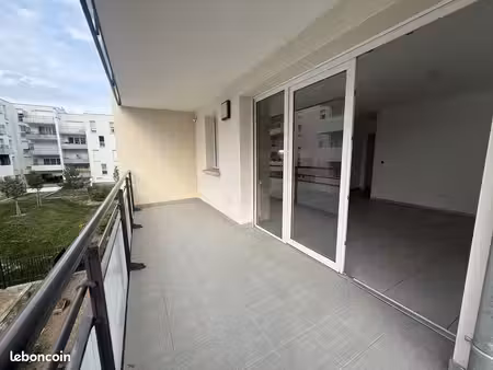 appartement 3 pièces 65 m²