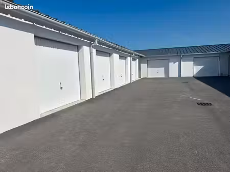 loue  garage  box  2  stockage